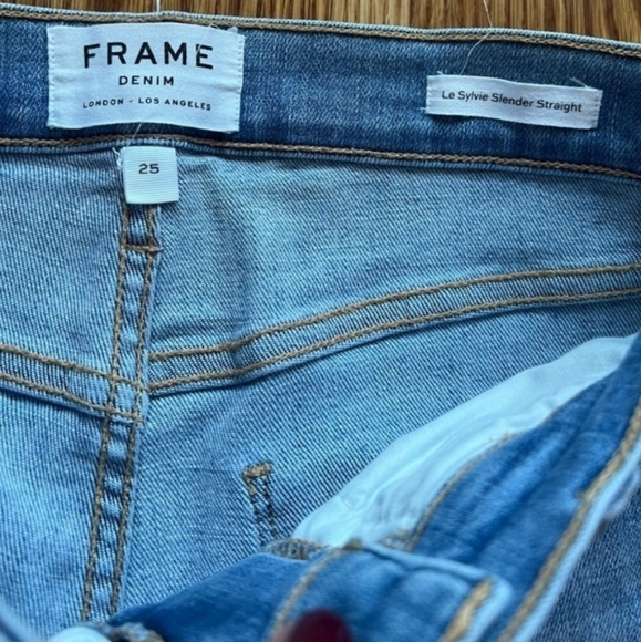 Frame Le Sylvie Slender Straight Jeans - Picture 4 of 6